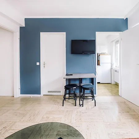 In Centre Lux Daire